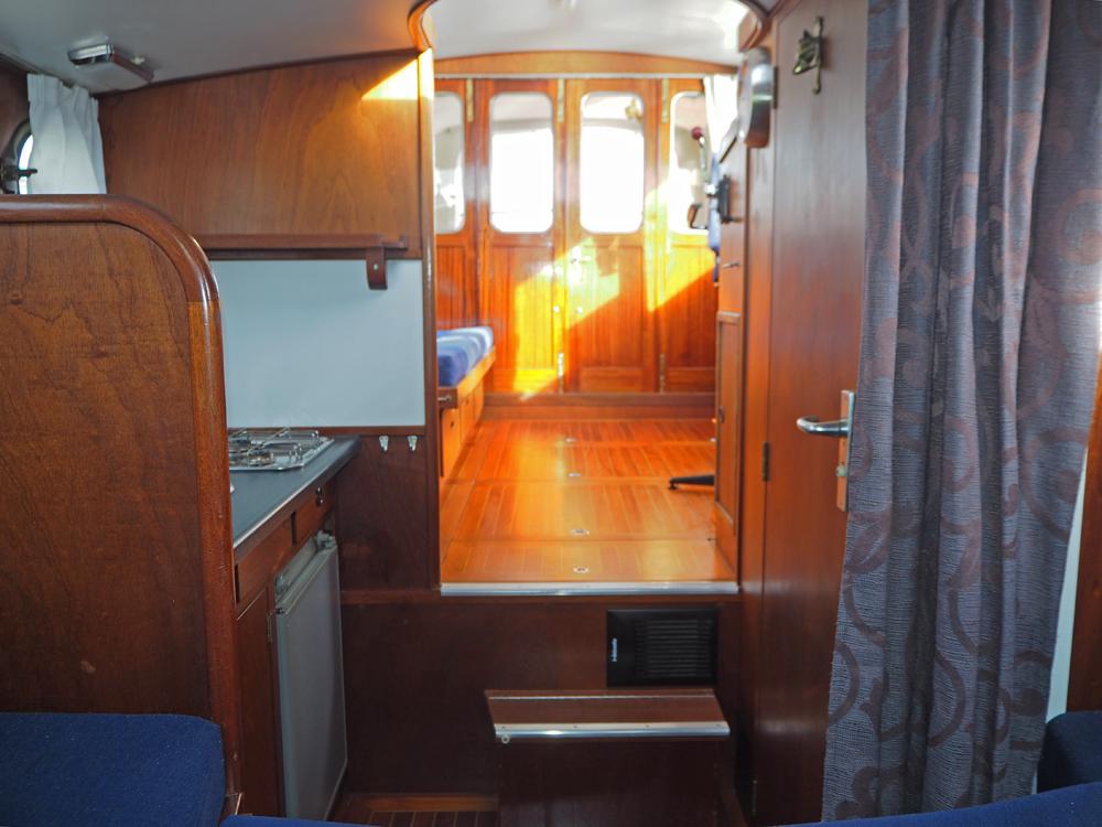 Cabin en avant, H&eacute;bergements